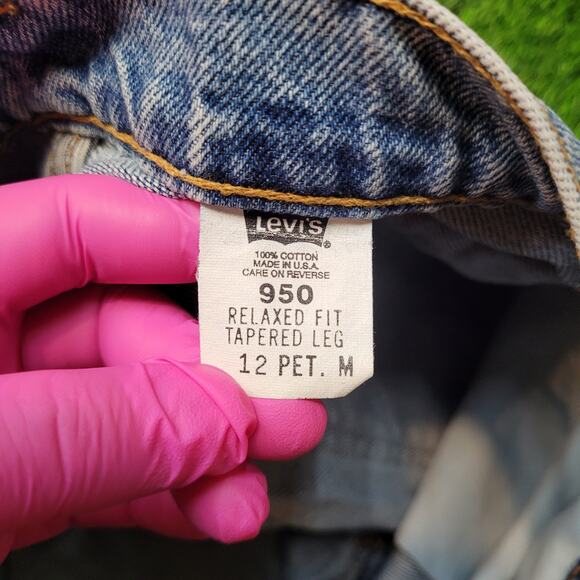VTG 90s Levi's 950 Mom Jeans 31x28 High Rise 12" Tapered Petite 12 Light Wash - Picture 6 of 7